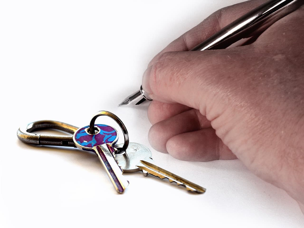 Leasing vs. Buying Heavy Equipment: Which is Better?